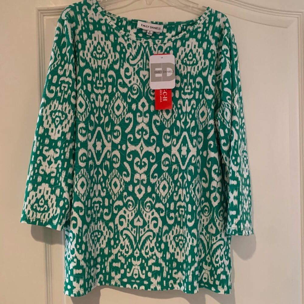Emerald Green Emily Daniels top